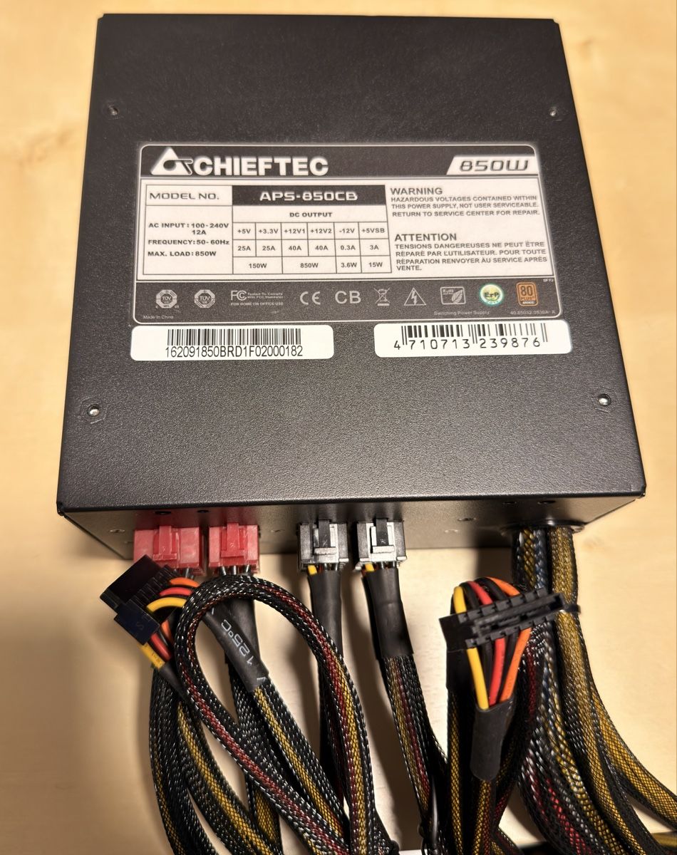 Chieftec Componenti elettronici: Chieftec APS-850CB 850W Netzteil – Usato da Heerbrugg venduto da predch