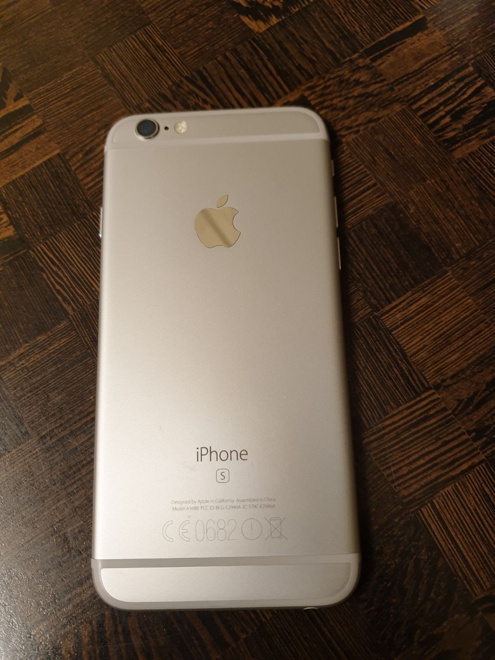 Apple Handys / Smartphones: Apple iPhone 6s silber A1688 – Gebraucht aus Ittigen von Ziok187 3