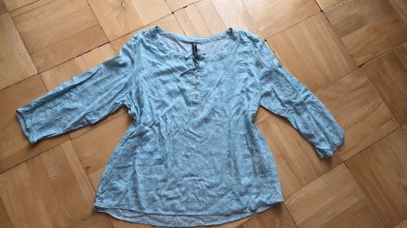 Damen Bluse Floral Stil Hellblau mint Grösse 44 XL