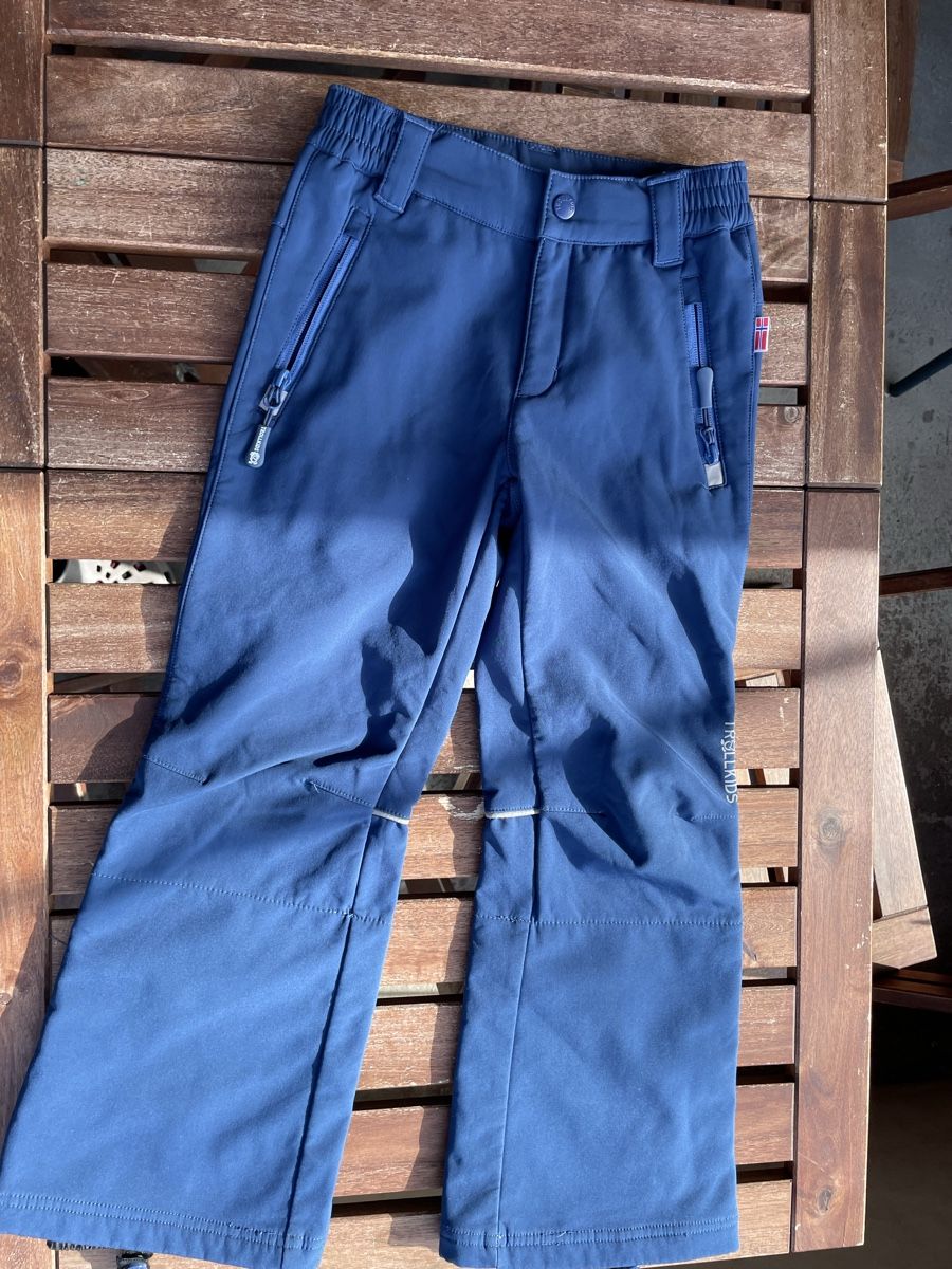 Trollkids Pantaloni: Trollkids Softshellhose Gr. 128, blau – Usato da Bern venduto da brup