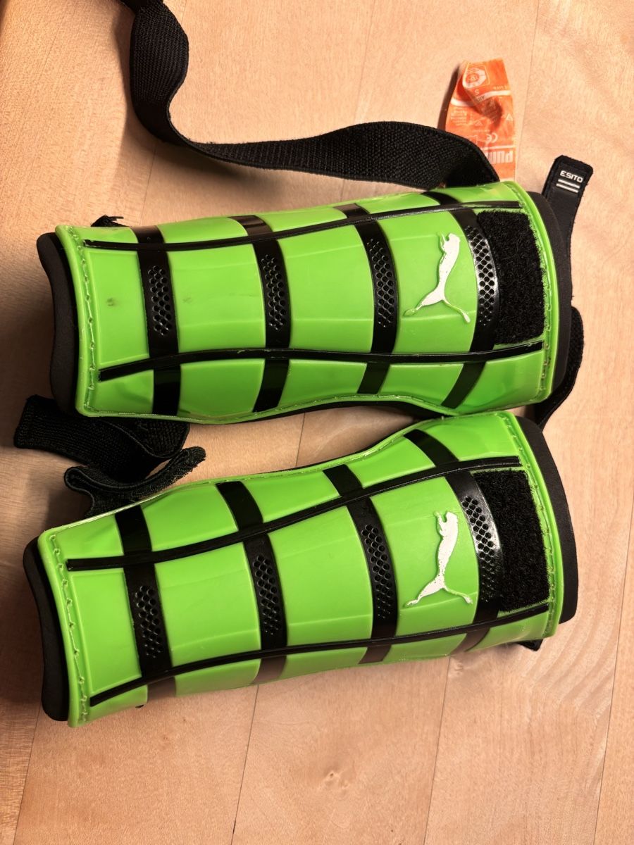 Puma Schutz & Schoner: Fussball Schienbeinschoner Puma Grösse S  – Gebraucht aus Masein von mosaba