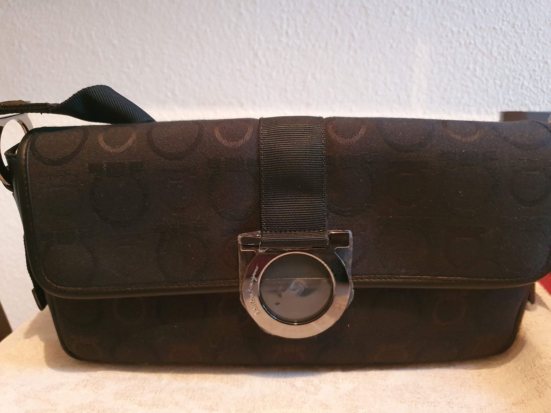 Salvatore Ferragamo Borse da donna: Ferragamo borsa – Nuovo e nell'imballaggio originale da Davesco-Soragno venduto da dvf_7h6d 3
