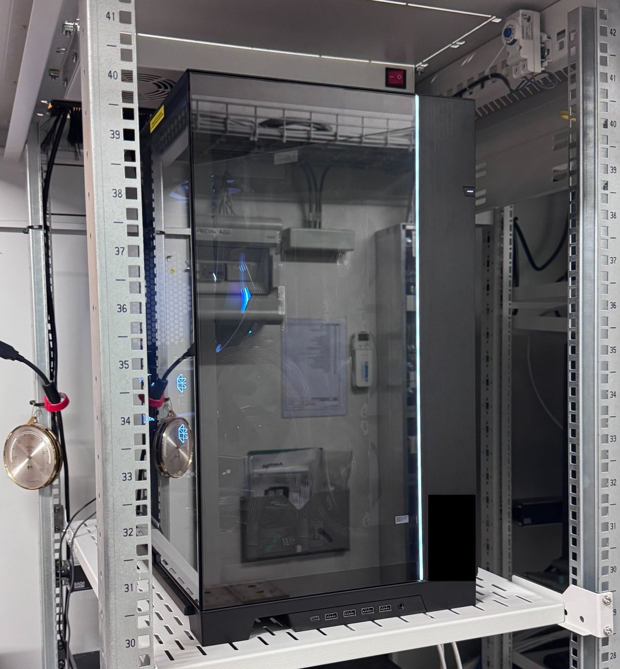 Serveurs: High-End Workstation-PC: LLM-Server – D'occasion à Dielsdorf par vssi12 1