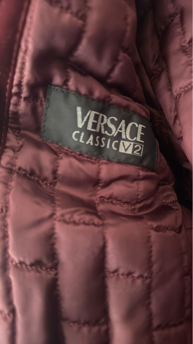Versace Giacche: Versace Classic V2 Red Quilted  jacket Size M/L – Nuovo (secondo la descrizione) da Montagnola venduto da jamylafy 1
