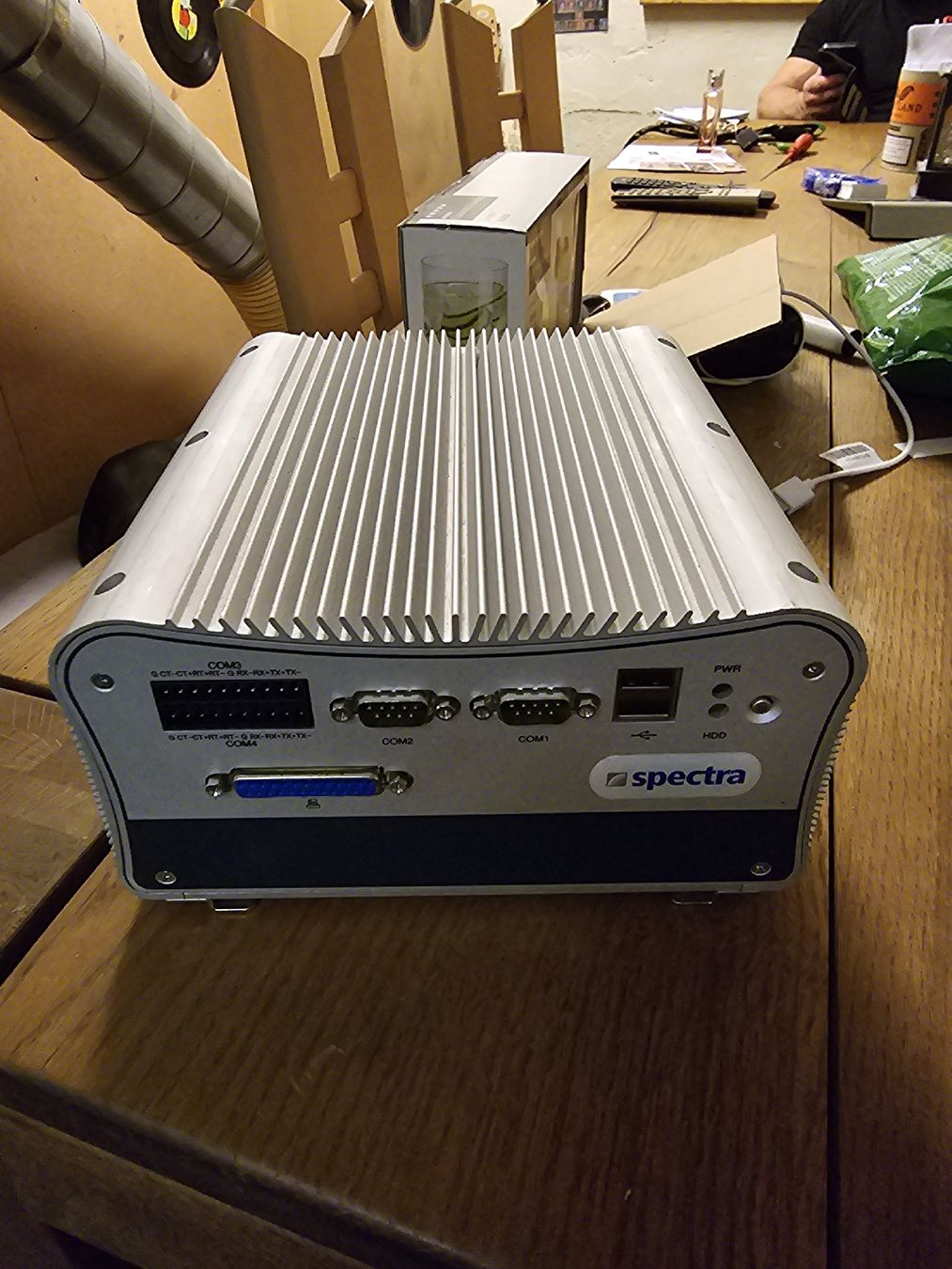 PC: Spectra Industrie PC Lüfterloser Computer (D) – Usato da Rorschach venduto da TimelessTrading