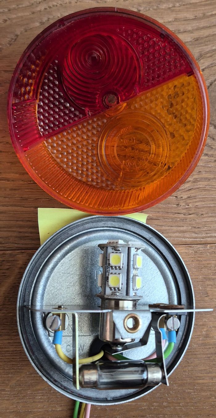 Sonstiges Fahrzeugzubehör: Kyburz Classic Plus Rücklichter – Gebraucht aus Hittnau von Aston-Martin 2