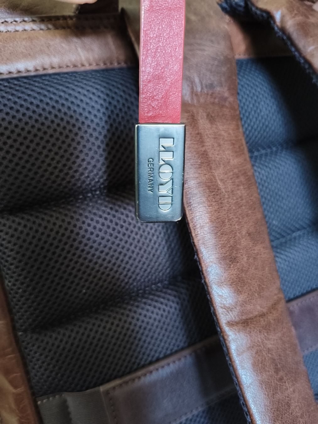 Rucksäcke: Lloyd Backpack Brown Leather Used – Gebraucht aus Zürich von sha_vw65 4