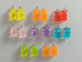 Lot de 16 pendentifs oursons en résine multicolores
