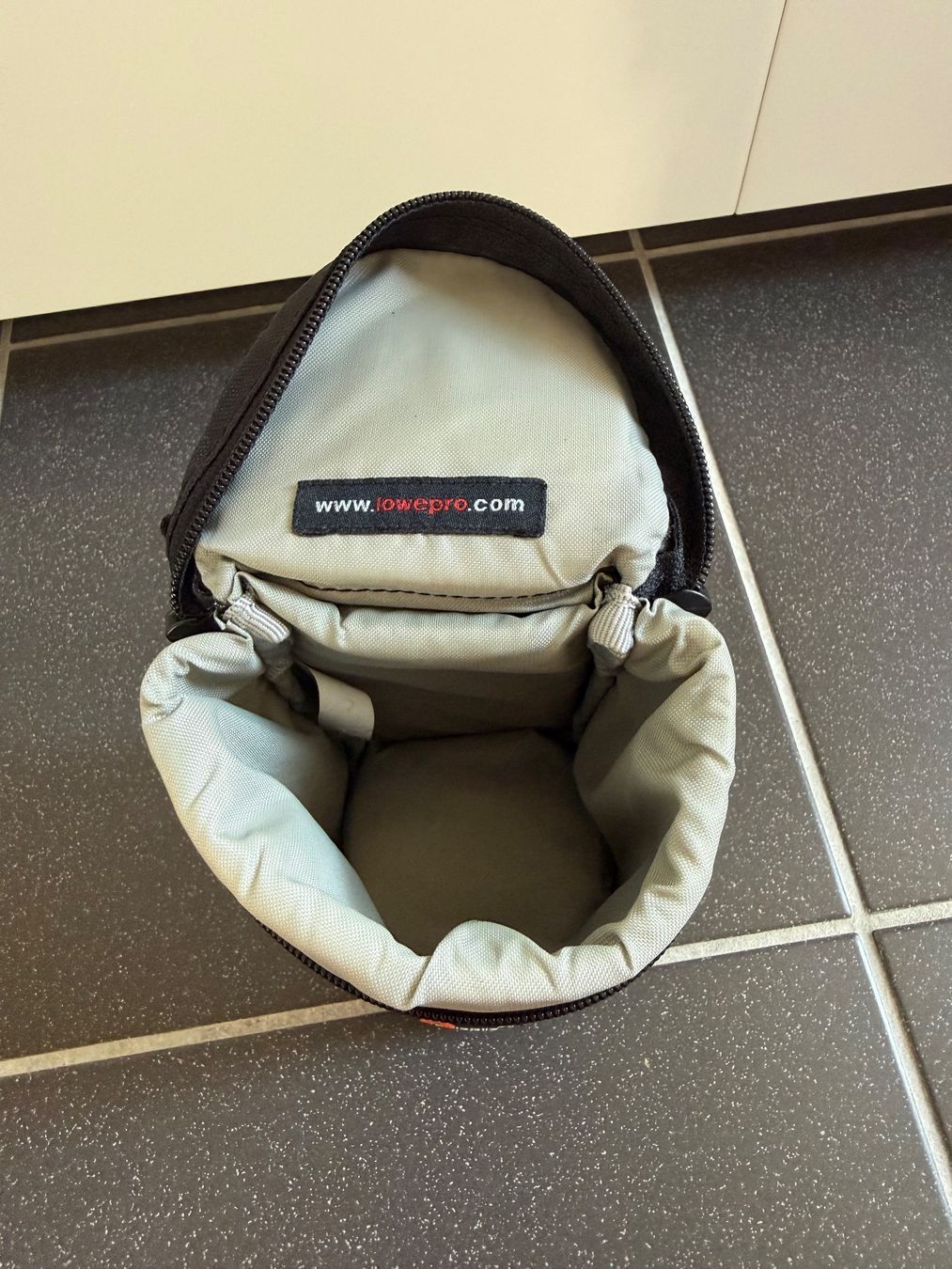 Lowepro Taschen: Lowepro Objektivtasche – Gebraucht aus Worb von le_castor 2