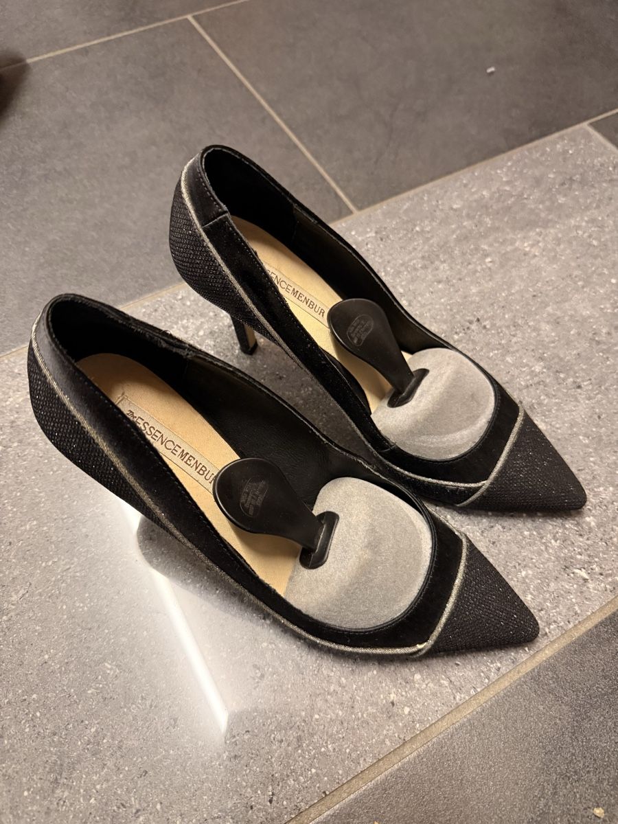 Scarpe da donna: Essence Menpur Pumps Gr. 38 – Usato da Flawil venduto da PWMU 2