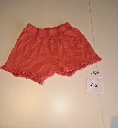 kurze Hose Grösse 146/152