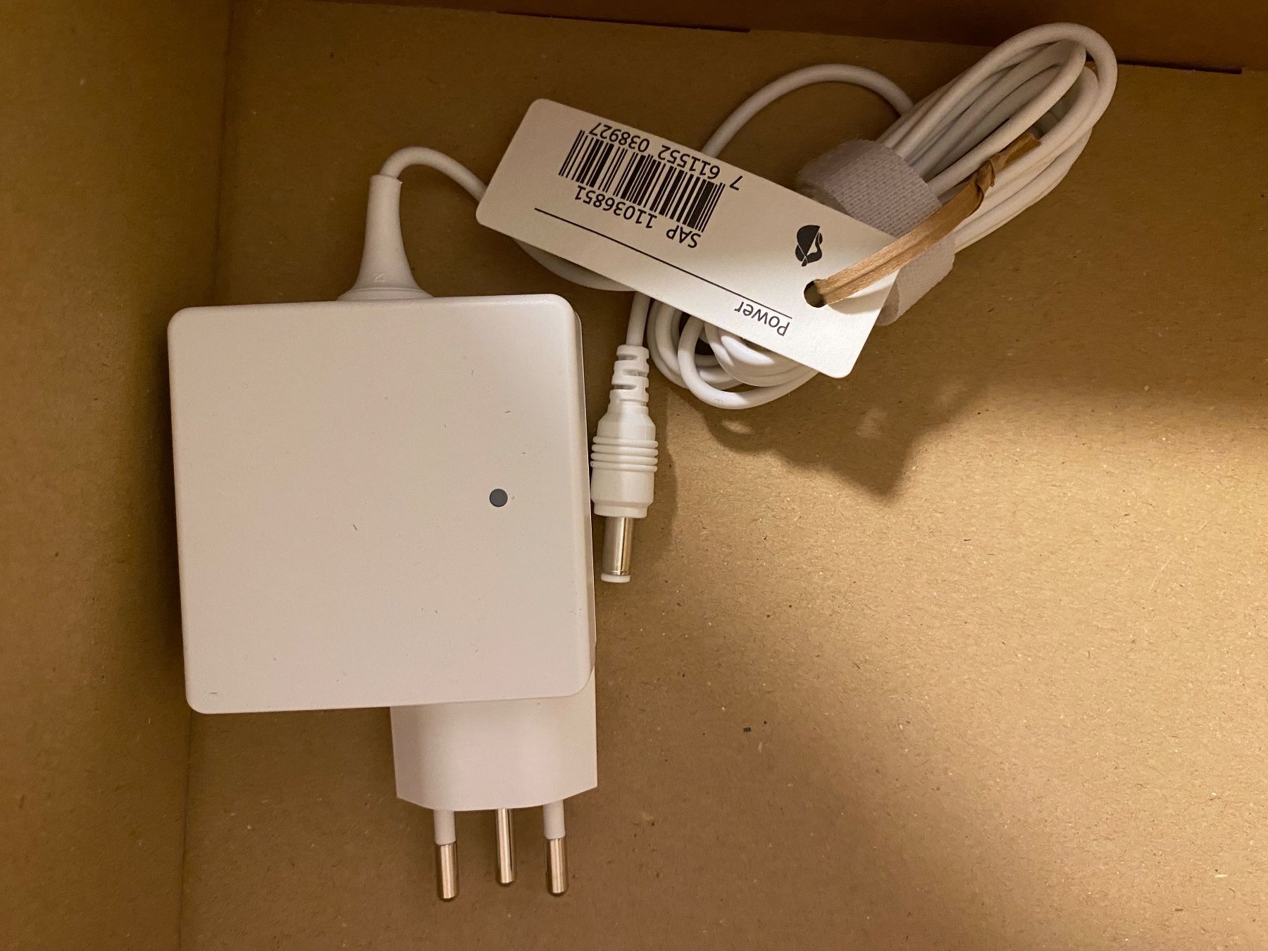 Swisscom Modem & Router: Internet Box 4 – Usato da Zufikon venduto da Connec