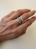 Ring silver-coloured with stones size 7
