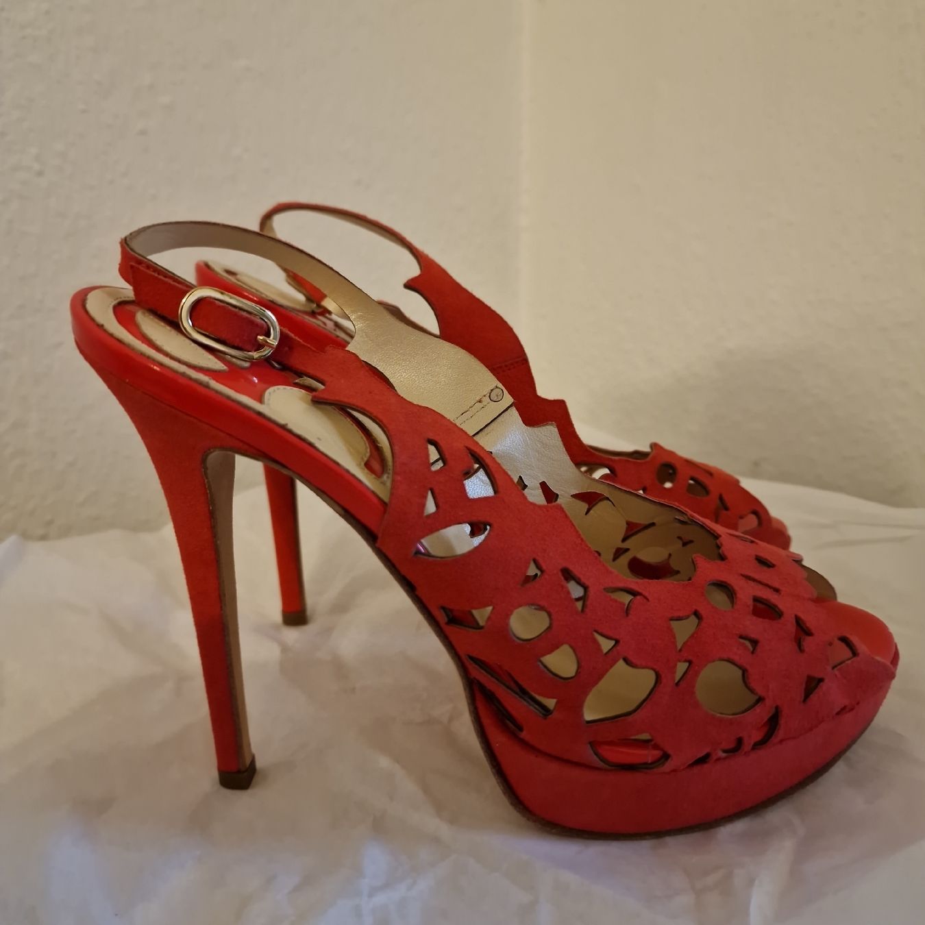 Damenschuhe: Escarpins rouges Dennis Eunis T38,5 – Neu und originalverpackt aus Genève von alv_6979 1