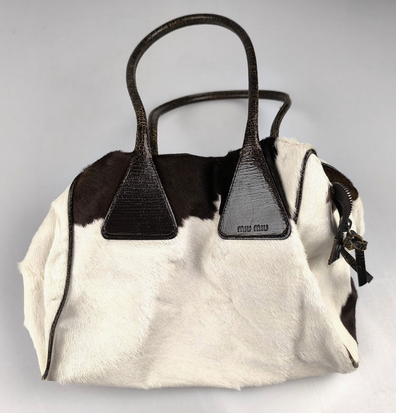 Miu Miu Sacs femmes: Miu Miu Handtasche Kuhfell – D'occasion à Rüti ZH par Restwert_Rueti_ZH 1