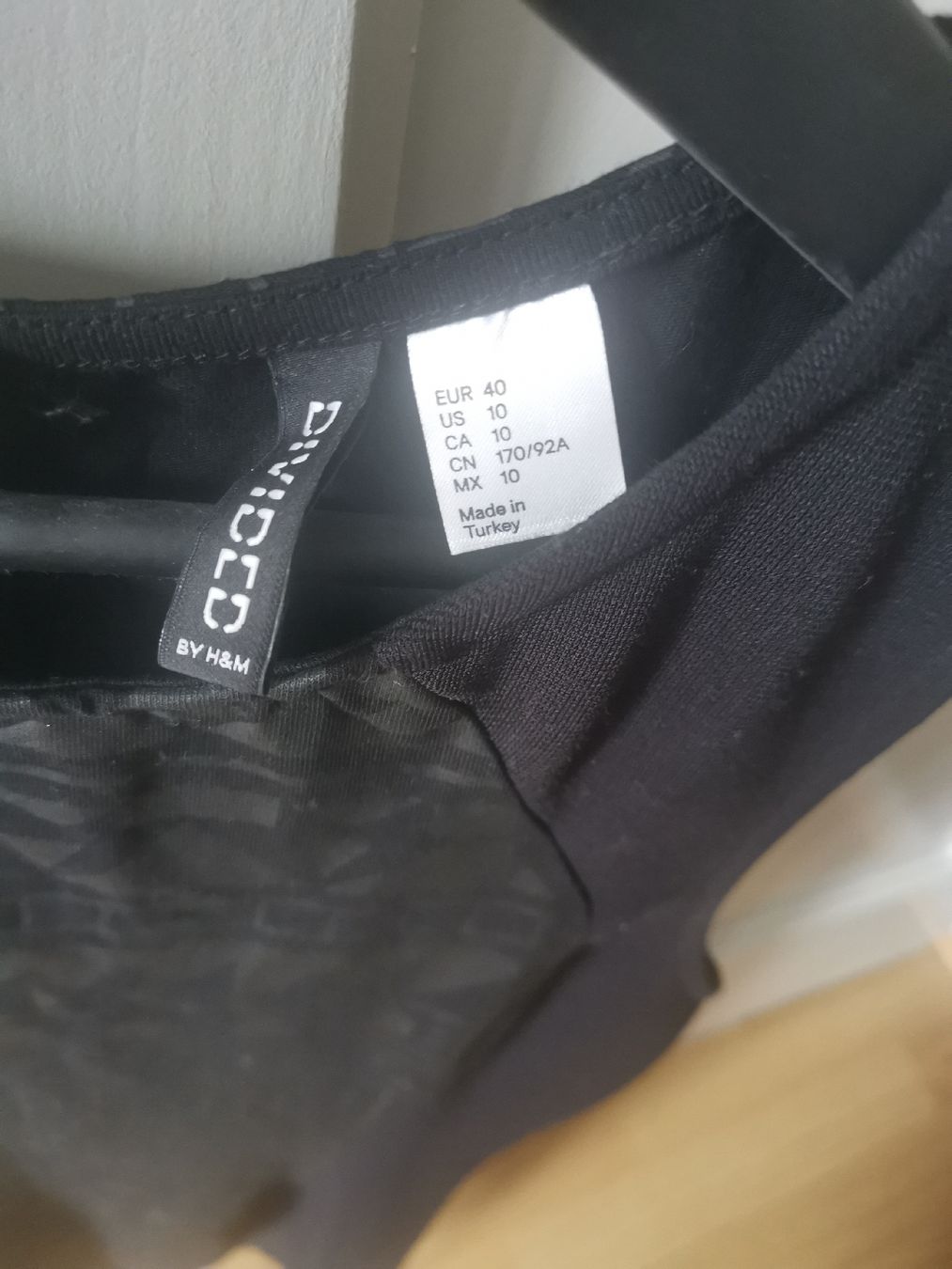 H&M Vestiti: Robe noire élégante motifs géométriques – Nuovo (secondo la descrizione) da Biel/Bienne venduto da Edi5Roli3 3