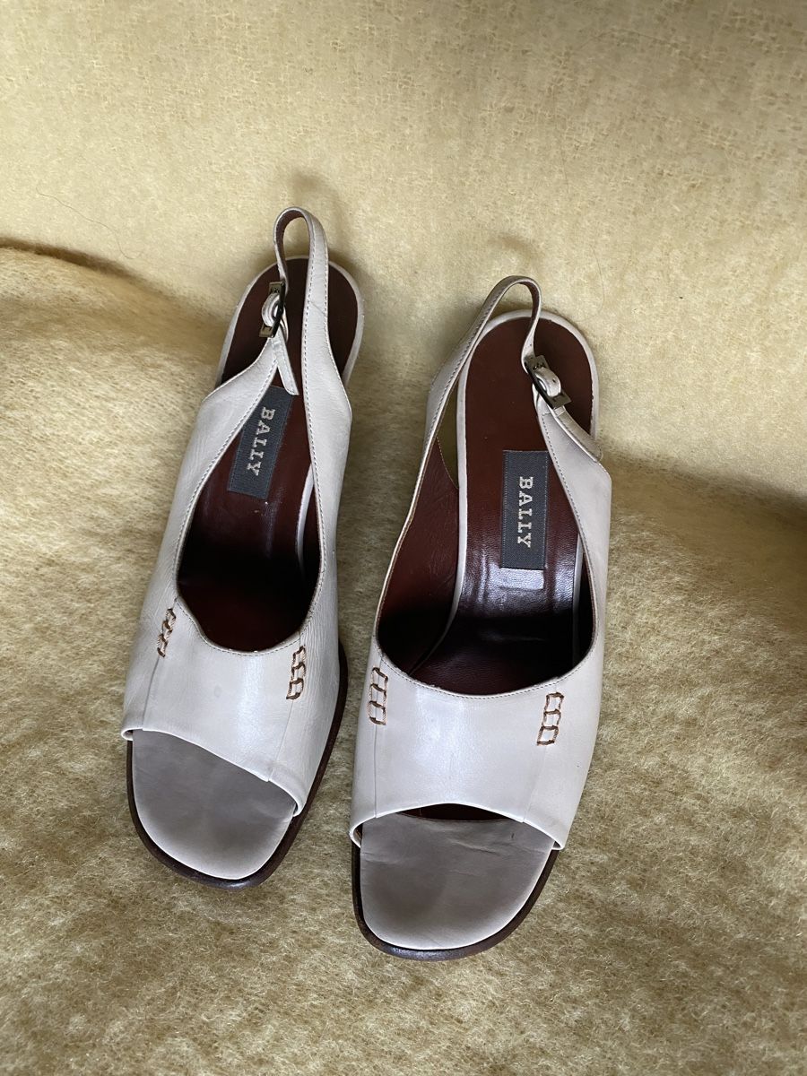 Bally Scarpe da donna: Chaussures Bally 38,5 – Usato da Geneve venduto da Monthoux13