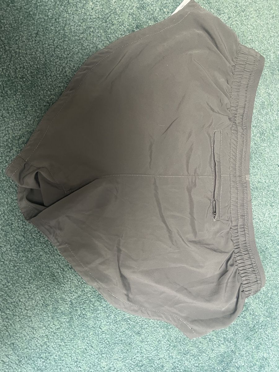 Nike Pantaloni: Pantaloncini Nike DRI-FIT – Nuovo (secondo la descrizione) da Pregassona venduto da sae_kr6q 4