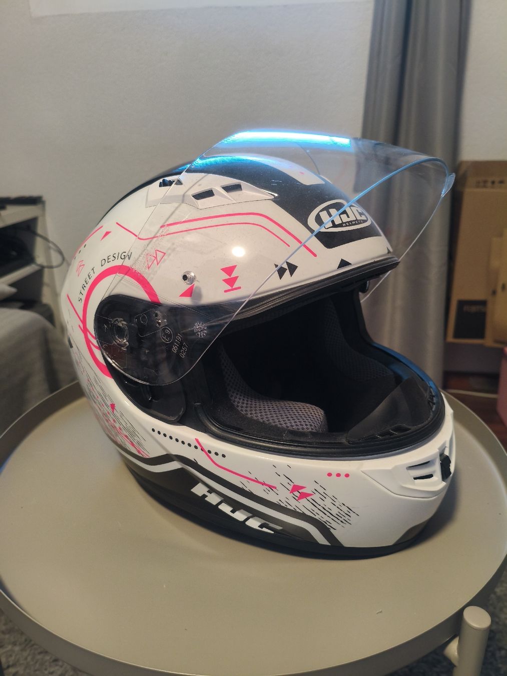 HJC Caschi & visiere: casque HJC – Usato da Domdidier venduto da Urakstar