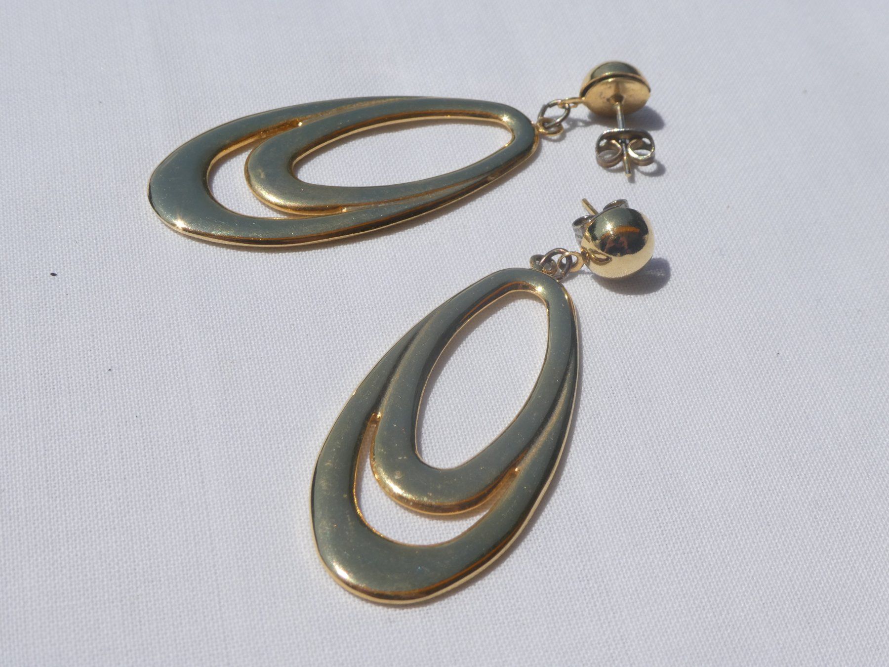 Orecchini pendenti & Orecchini a lobo: Goldfarbene Ohrstecker, Modeschmuck, neuwertig – Nuovo (secondo la descrizione) da Gattikon venduto da kaandooh 1