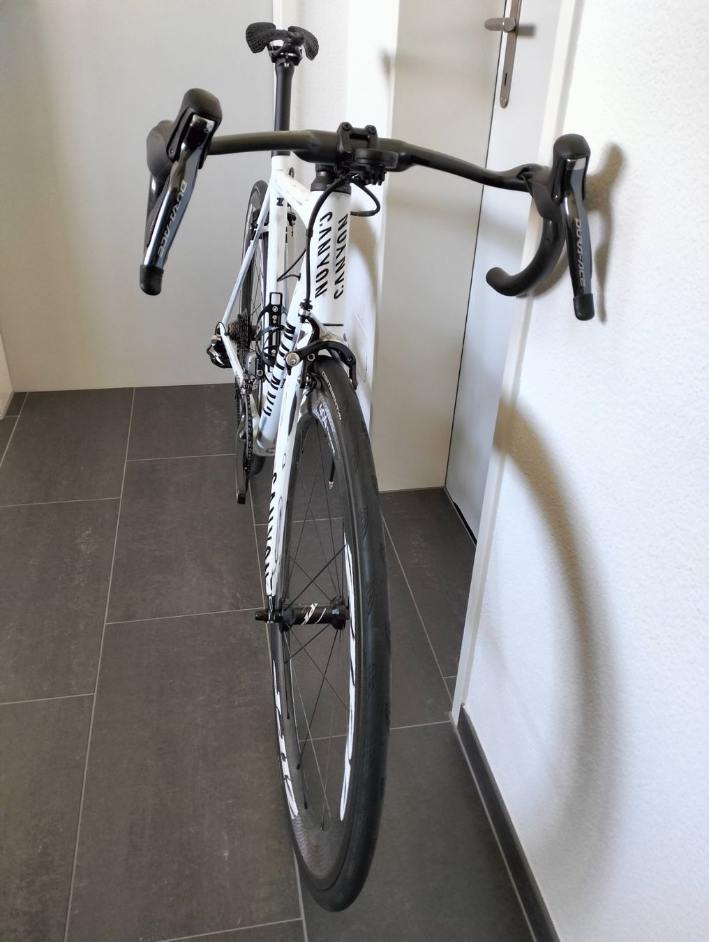 Canyon Velos: Canyon Ultimate AL F8 Rennrad (7.4kg) – Gebraucht aus Uster von KarlZH 5