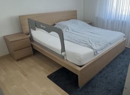 Bett und 2 Nachttische (optional Matratzen) IKEA MALM