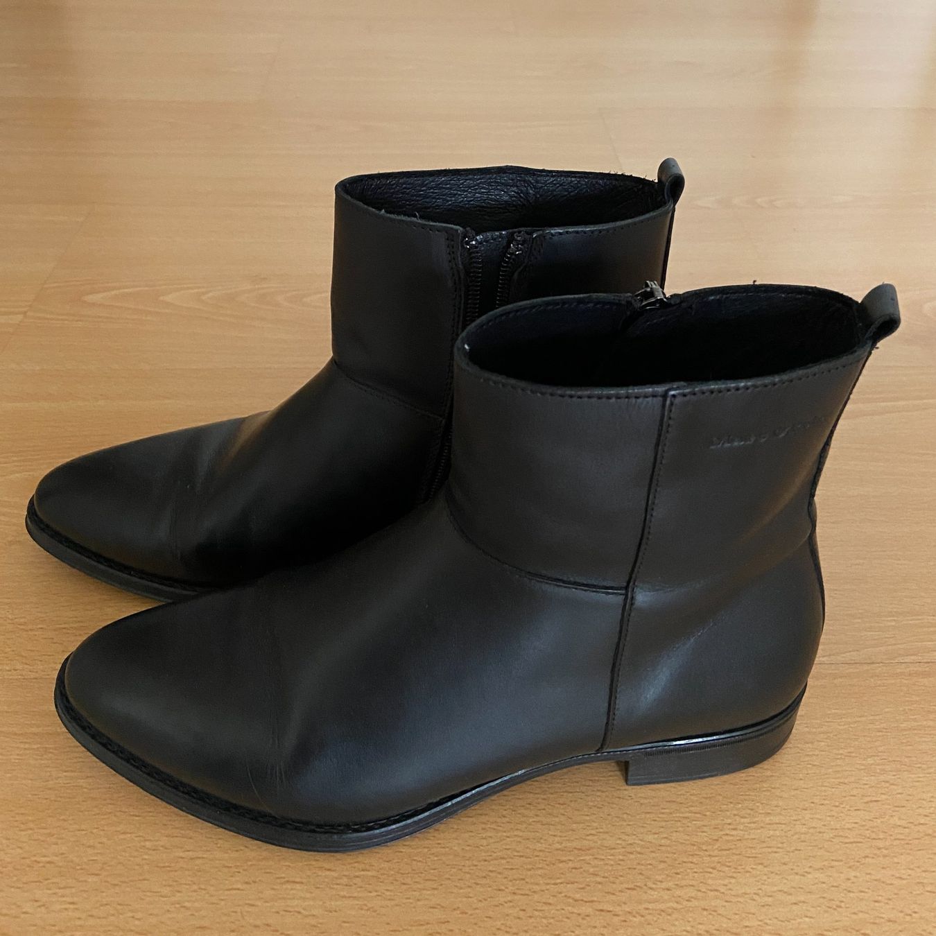 Marc O'Polo Scarpe da donna: Marc O'Polo schwarze Lederstiefel – Usato da Zug venduto da ale_yd9y 3