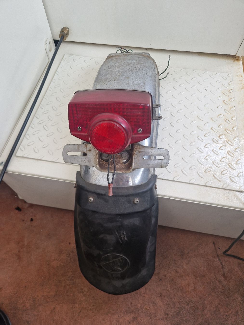 Honda Tutti i ricambio per moto: Schutzblech Honda cb 550 four – Usato da horgen venduto da coc306