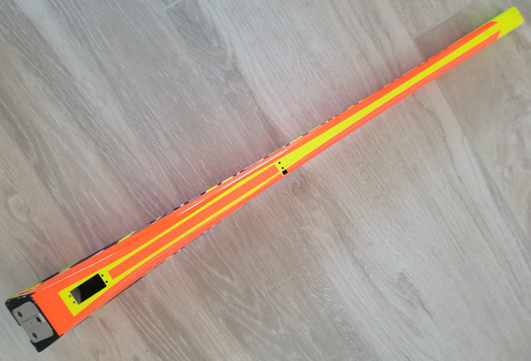 SAB Modellismo RC: SAB Goblin 770 Competition Tail Boom yellow orange – Usato da Ohmstal venduto da p-51d 3