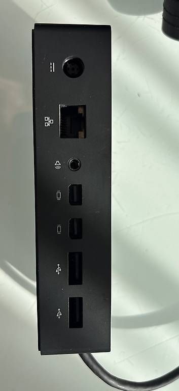 Docking station: Surface dock (comme neuf) – D'occasion à La Tour-de-Trême par gan_5k85