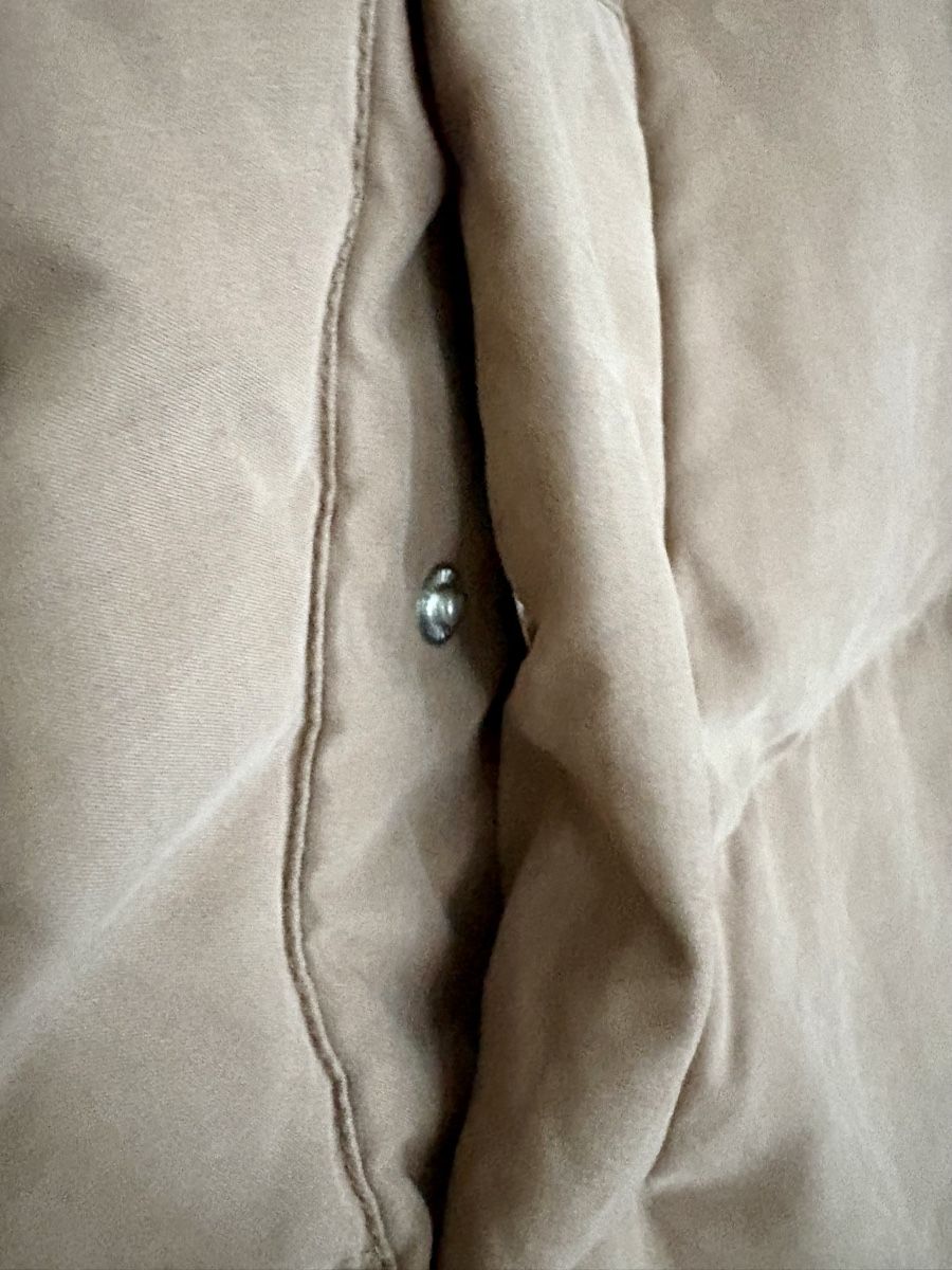 Giacche: Cozy Beige Puffer Jacket - perfect for winter Days! – Usato da Zürich venduto da ron_t88f 5