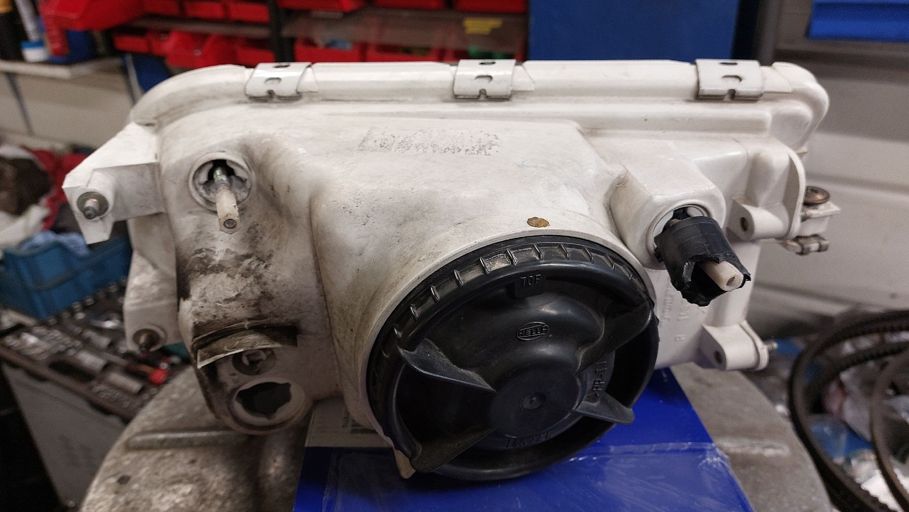 Volvo Fari: Scheinwerfer R Volvo S40, V40 – Usato da Niederlenz venduto da SciroccoUrquattro 3