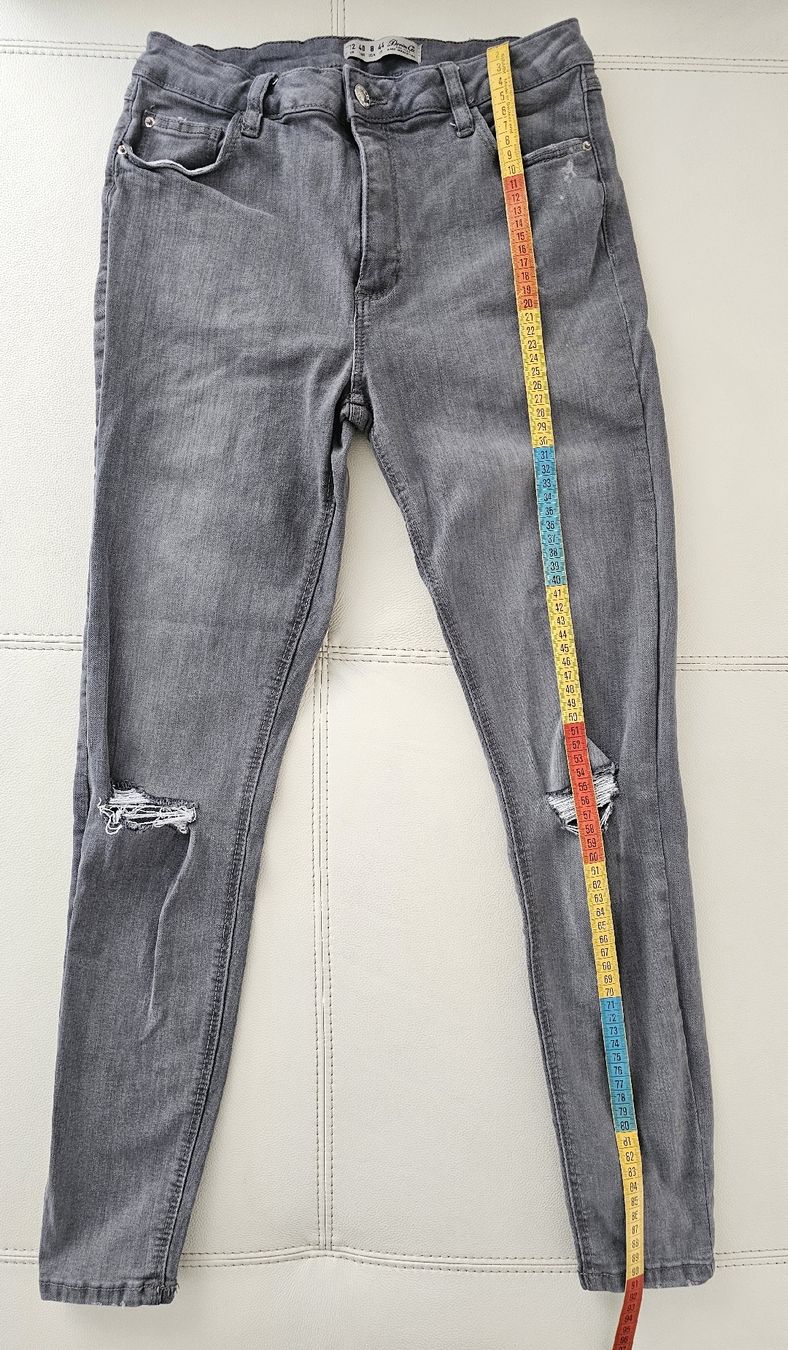 Jeans: Damen Jeans – Usato da Steinmaur venduto da Kiki_m240