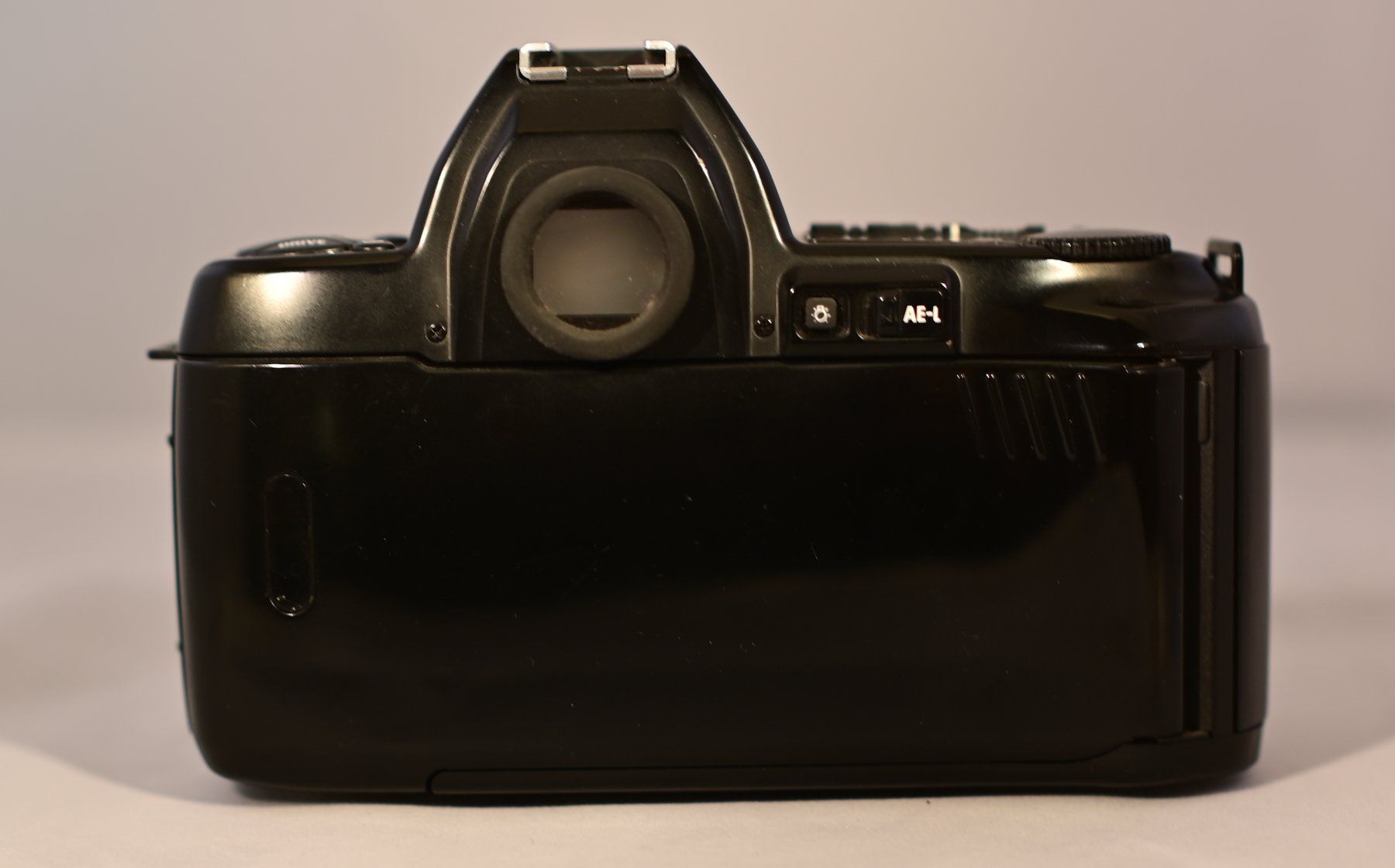 Nikon Kamera: Nikon F-801 mit Zoomobjektiv – Gebraucht aus Uster von Stoessda 2