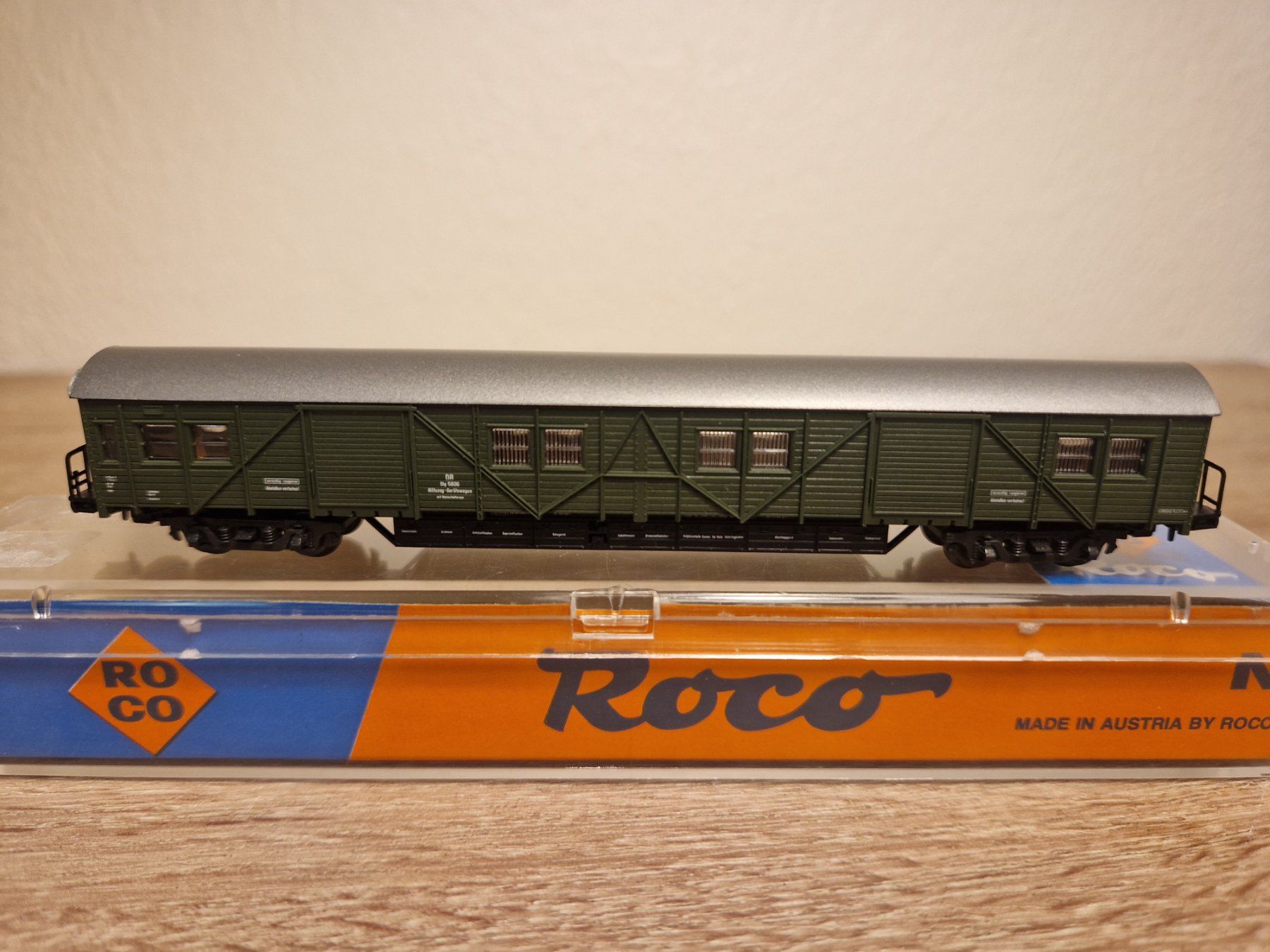 Roco Modelleisenbahnen: Roco N 02371A Gepäckwagen DB – Gebraucht aus St-Aubin-Sauges von tantome