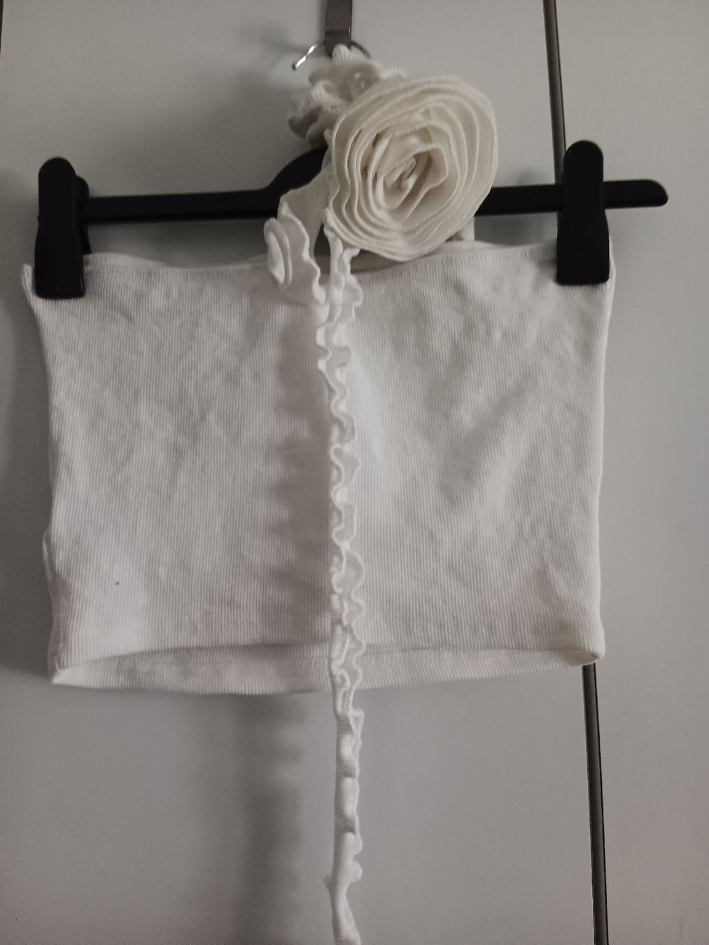 Top: Crop Top mit Bändeln – Nuovo (secondo la descrizione) da Winterthur venduto da gin_5m7v