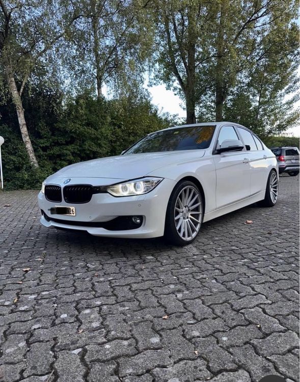 Bmw 320 i (2012)