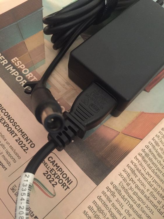 TECHZOCO Netzteil 19V 1A - Wandladegerät Mit 5,5x2,1mm DC-Anschluss