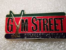 Ansteckpin 12: Gym Street Gymnastikstudio