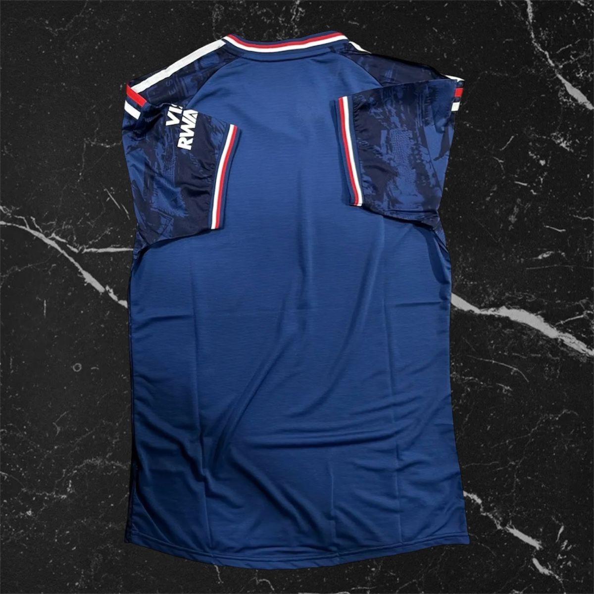 Arsenal Canottiere & Pantaloni: Arsenal Player Version Trikot 2026/27 Grösse L – Nuovo (secondo la descrizione) da Frenkendorf venduto da a_1999 1