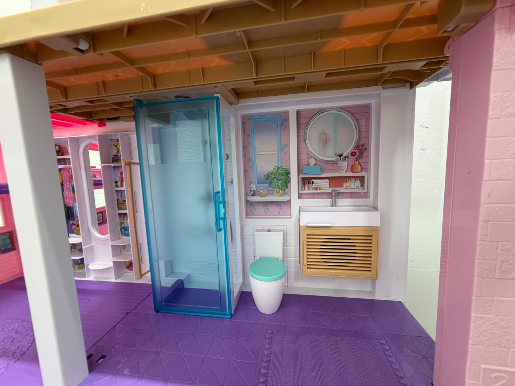 Barbie Puppenhäuser & -möbel: Barbie Haus 10.- – Gebraucht aus Richterswil von Elisa_810 6