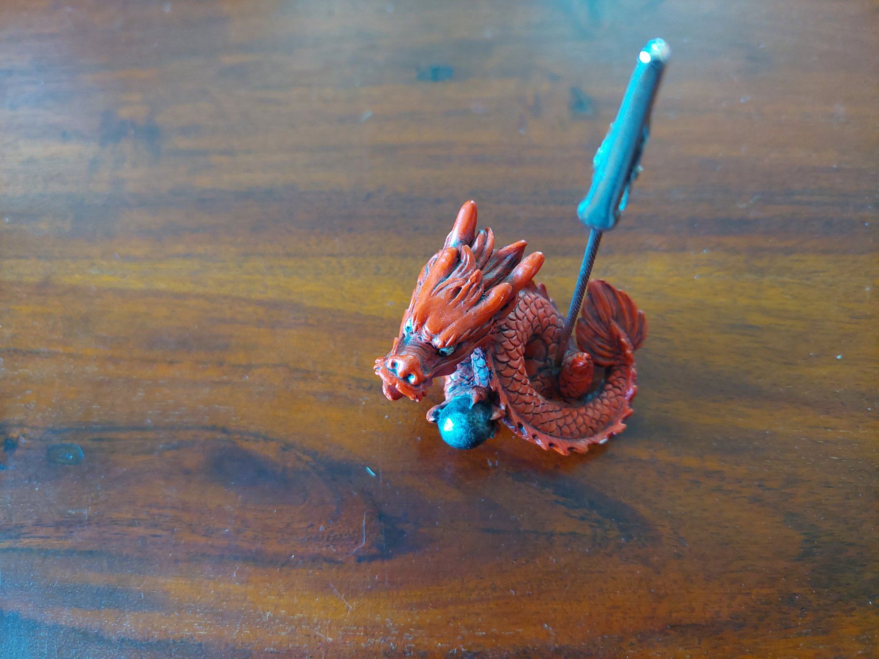 Statuette: Drachen-Fotohalter / Notizhalter – Nuovo (secondo la descrizione) da Beckenried venduto da Havacola 2
