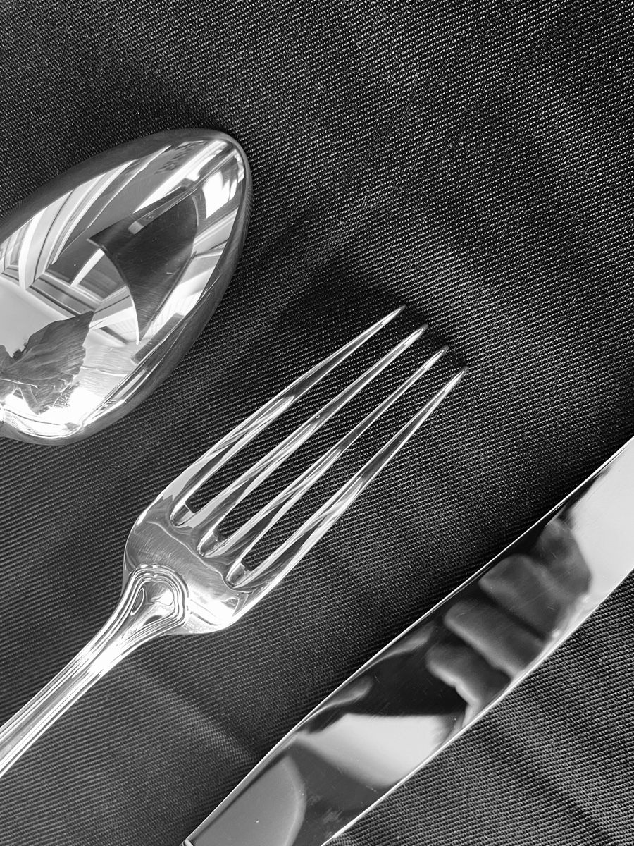 Christofle Set di posate: Christofle Spatour 8x5 couverts comme neuf  – Nuovo (secondo la descrizione) da Morges venduto da bijouxsterling2019 8