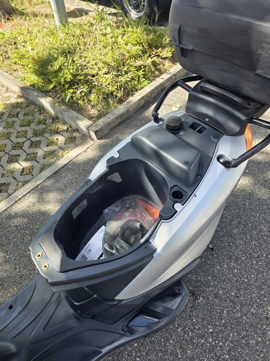 Piaggio Scooters: PIAGGIO FLY 125 CC – Defekt aus Winterthur von Fabio_46 6
