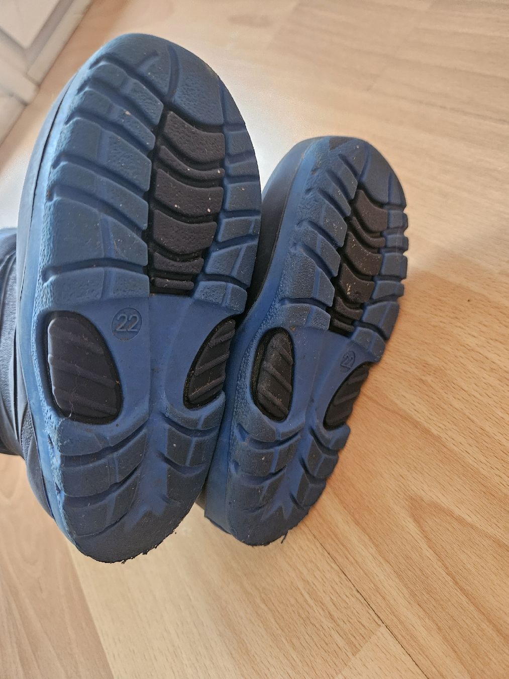 Scarpe per ragazzi: Winterstiefel Gummistiefel Gr. 22 – Usato da Zürich venduto da Kris8050 2