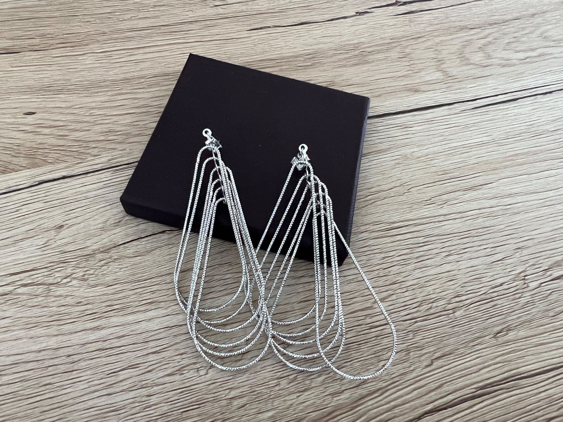 Orecchini pendenti & Orecchini a lobo: Boucles d’oreilles – Usato da La Chaux-de-Fonds venduto da GabrielaKlein