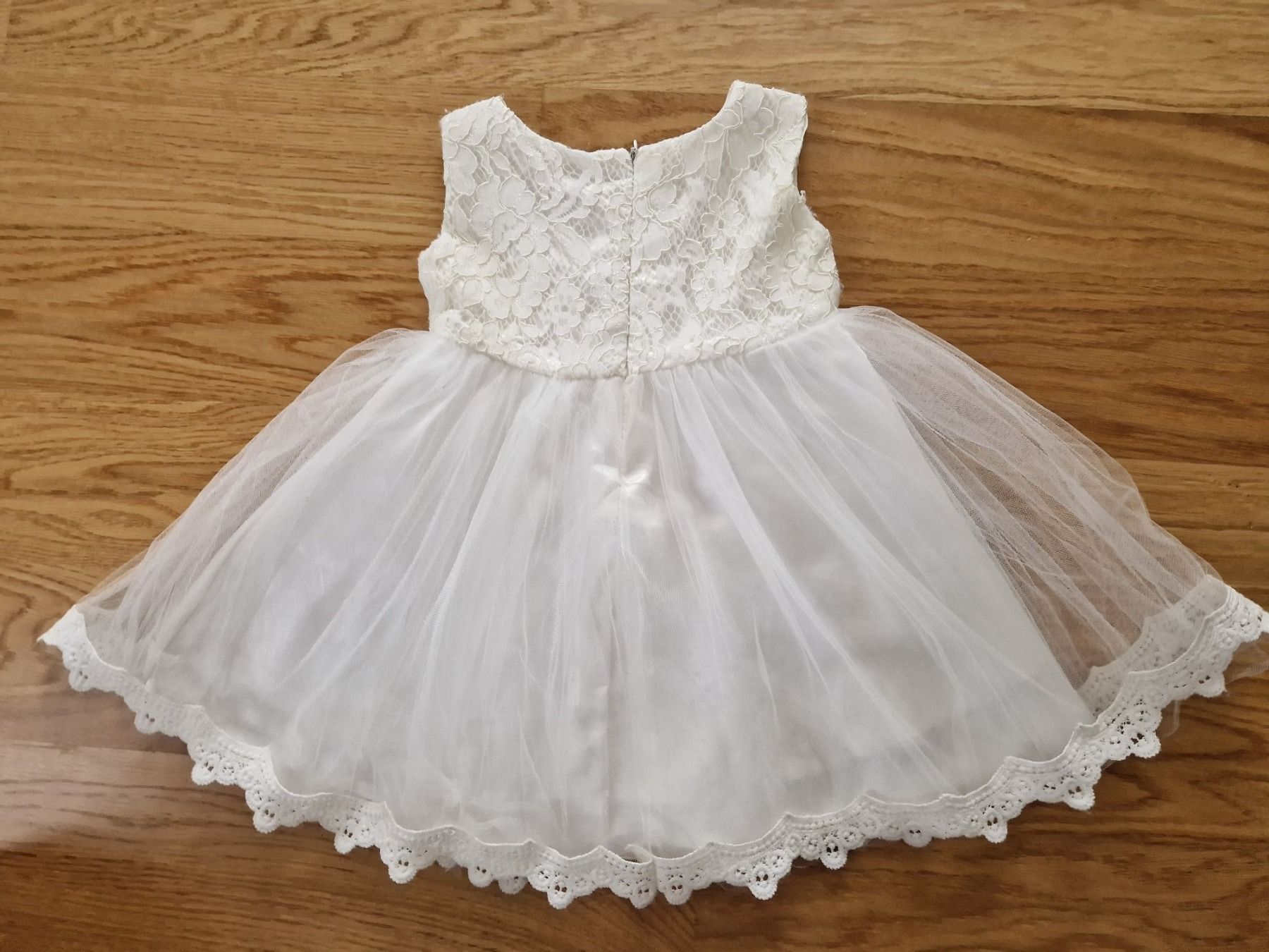 Kleider & Röcke: Festkleid ca. Grösse 68 oder 74 – Gebraucht aus Zürich von pm00 1