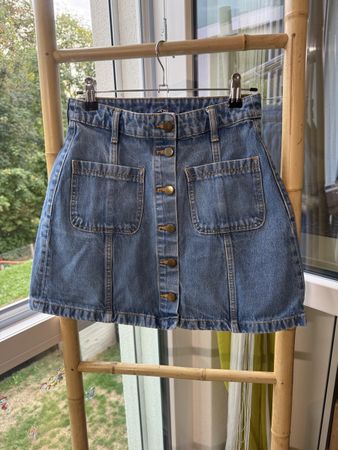 Jupe en jean bleue avec boutons état impeccable