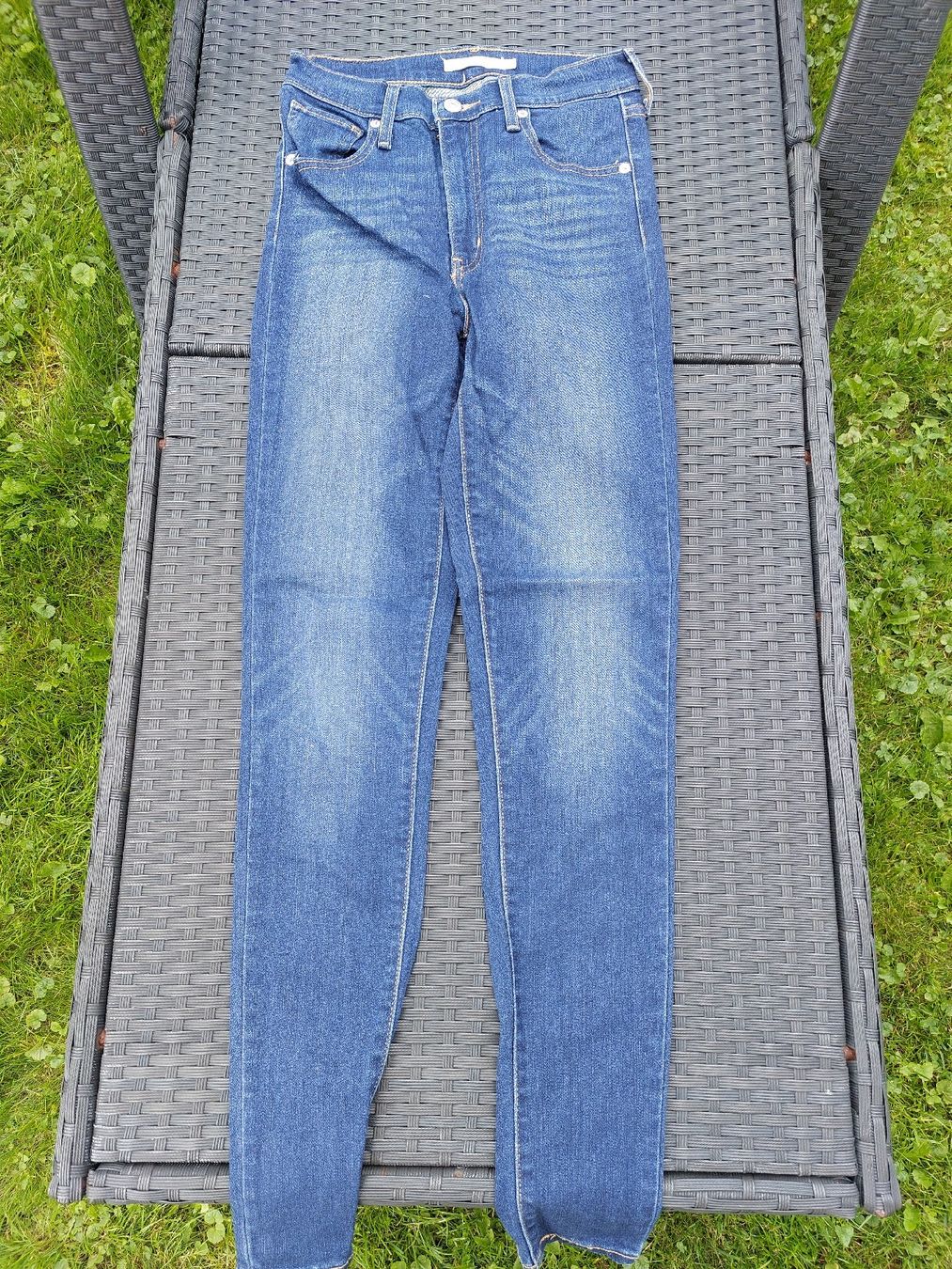 Levi's Jeans: Levi Strauss Jeans Grösse 26 – Nuovo (secondo la descrizione) da Oberentfelden venduto da Ski01 2