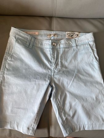 Cycle Shorts, hellblau, Grösse 28, Skinny - Sommer Hit!